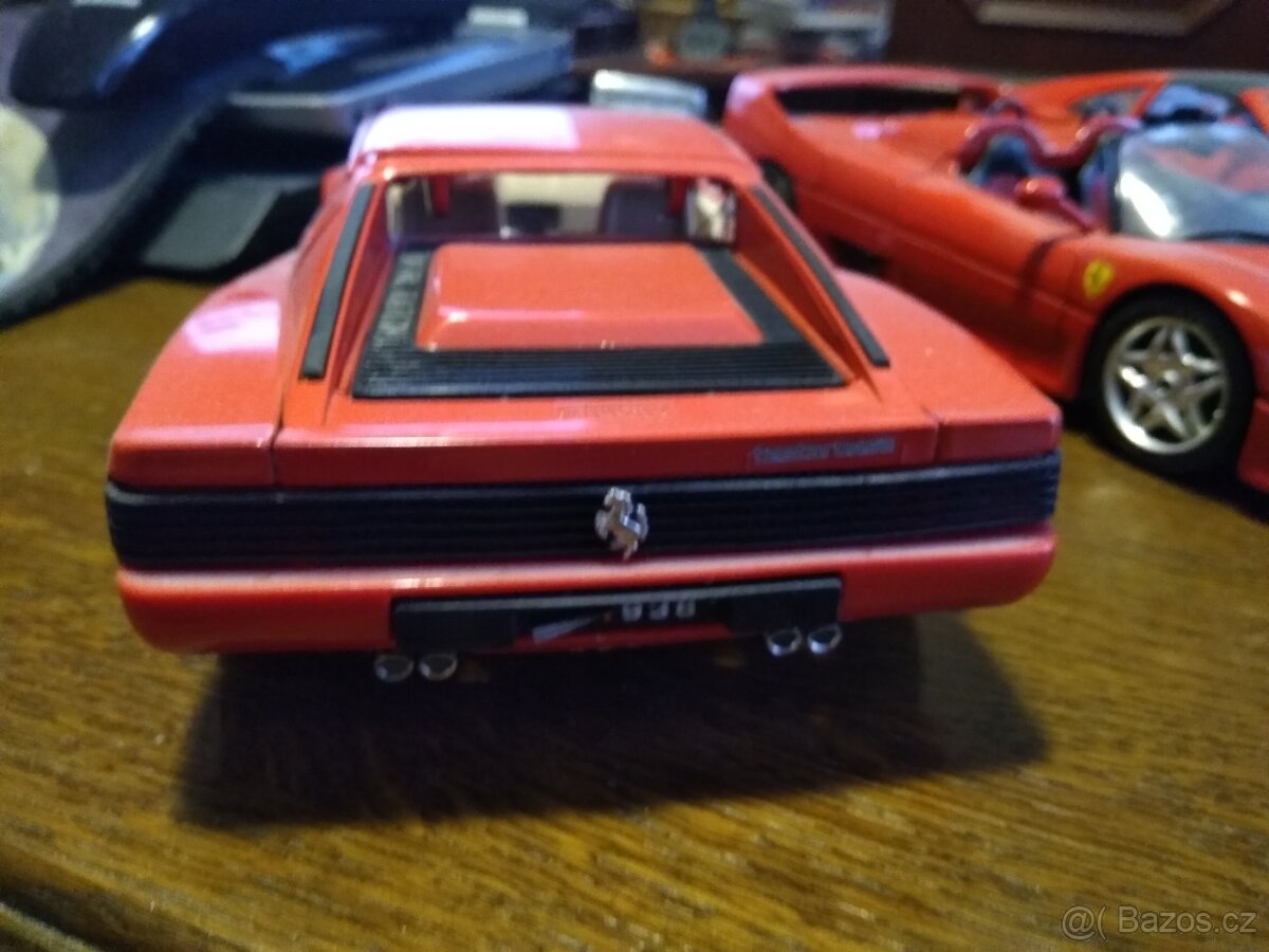 Prodám modely 1/18 - 3