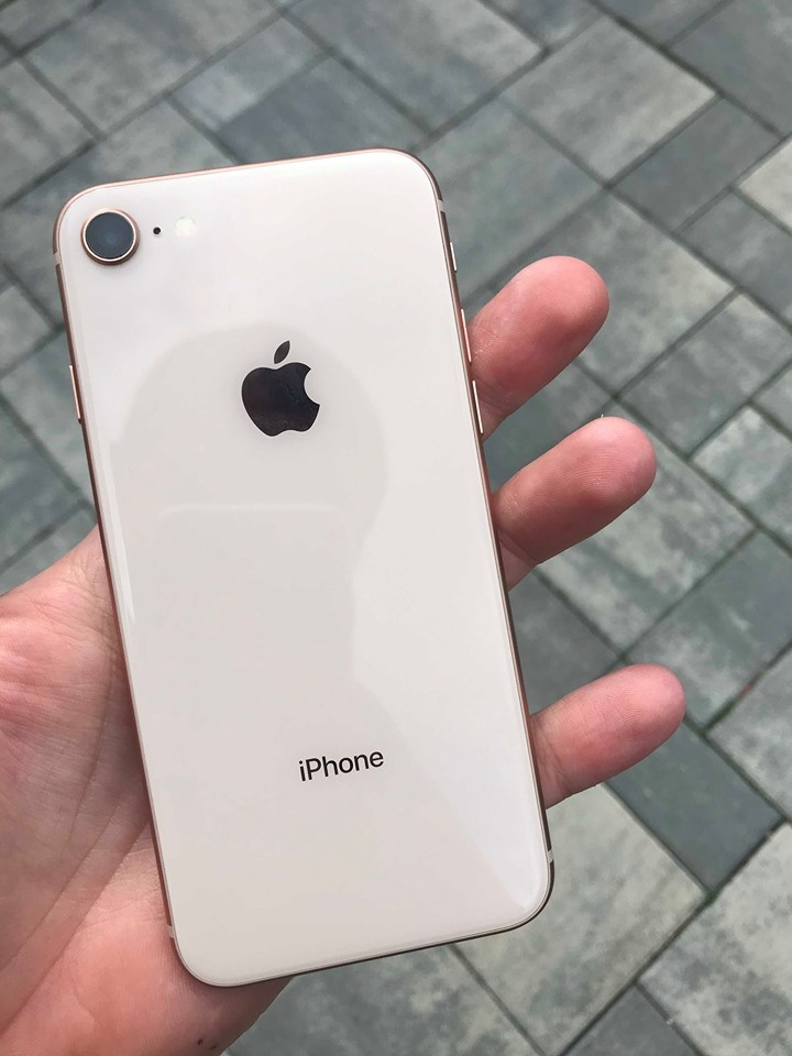 iPhone 8 64Gb...nový displej, 100% baterie - 3