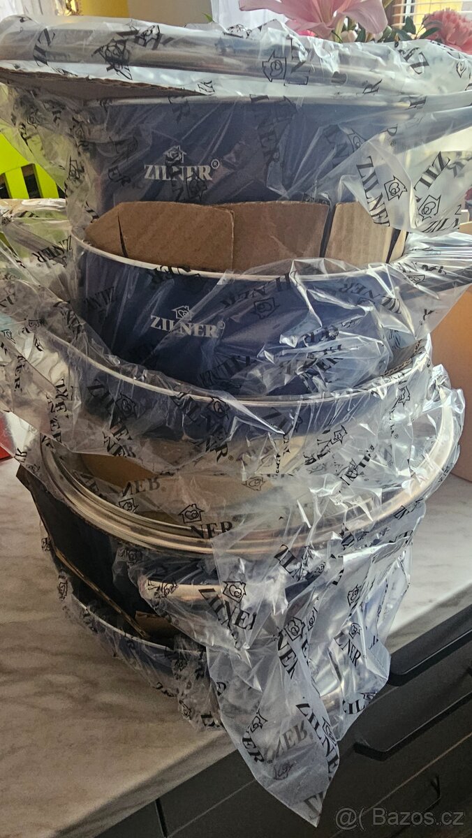 Nová sada hrnců - 3