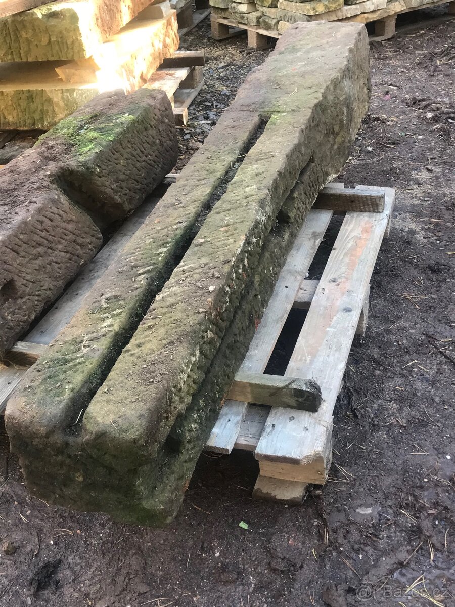 pískovcový sloupek - 3