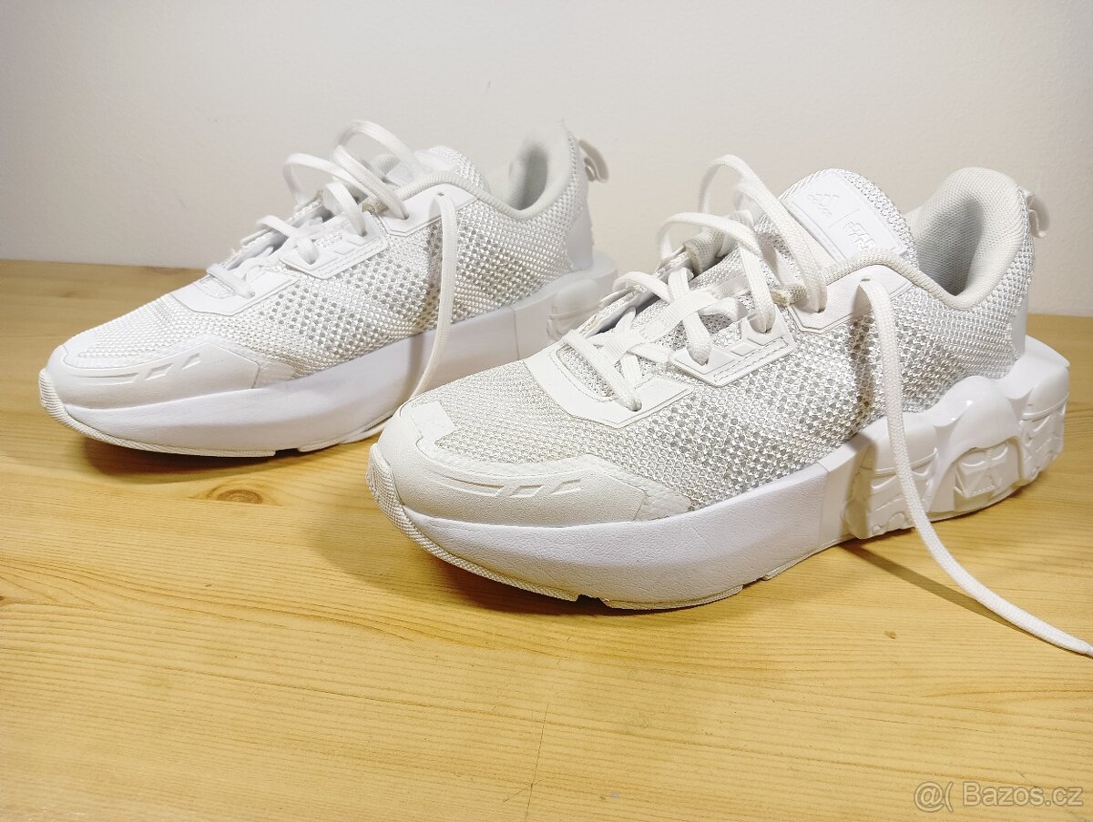 Adidas Star Wars Runner - vel. EU 38,2/3 - 3