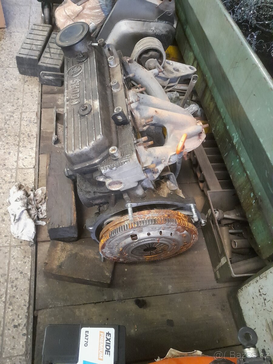Škoda Felicia motor 1.3 MPi - 3