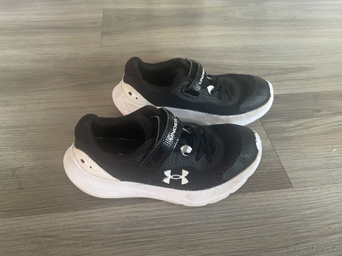 Tenisky Under Armour 31,5 - 3