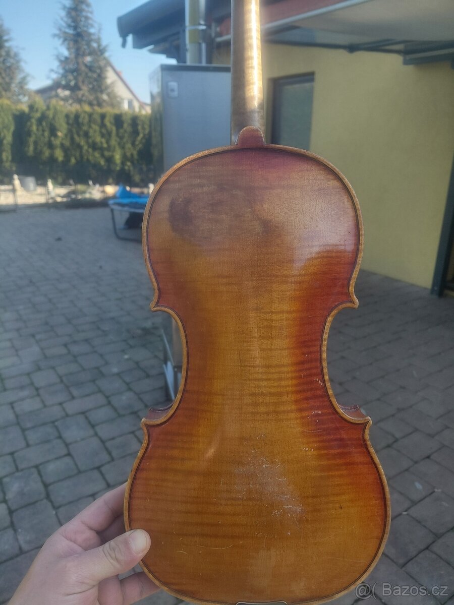 Staré housle - 3