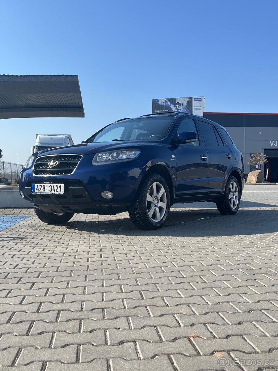 Hyundai Santa Fe - 3