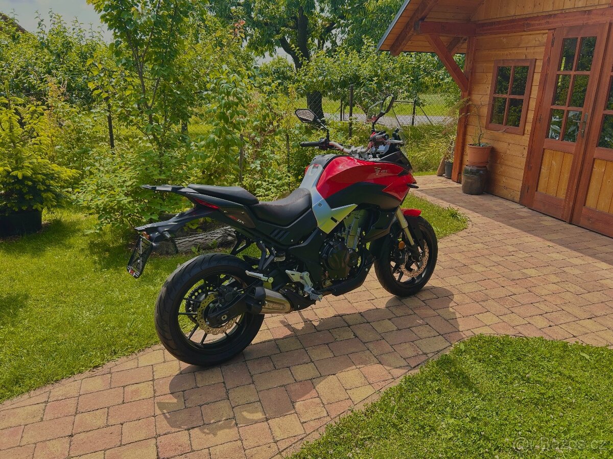 Voge 500DS - 3