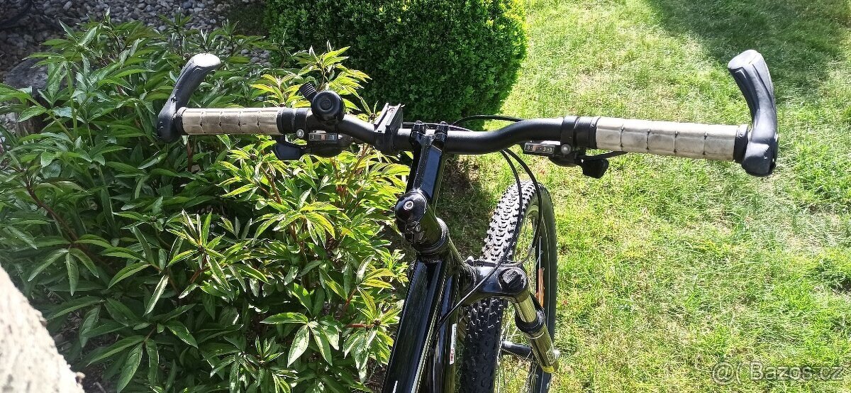 Horské kolo Specialized - 3