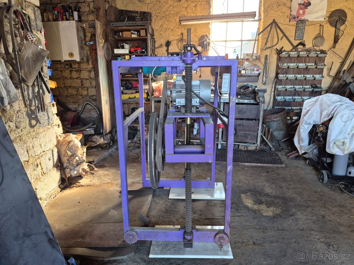 Prodám rozpracovaný katr - 3