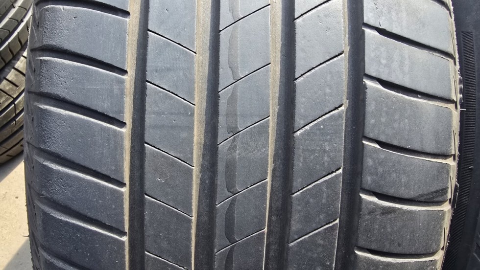 Letní pneu 245/45/18 Bridgestone - 3