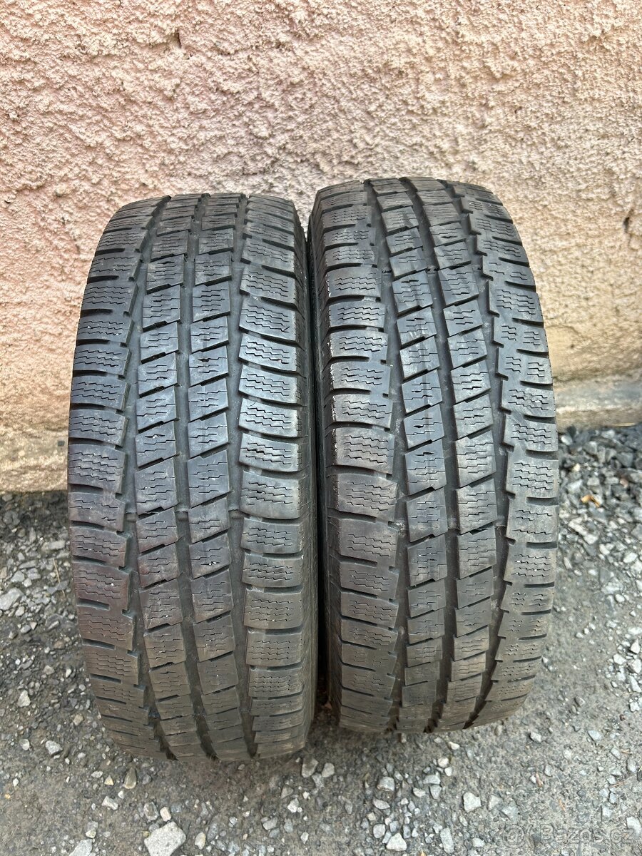 Prodám gumy 205/65/16 C. - 3