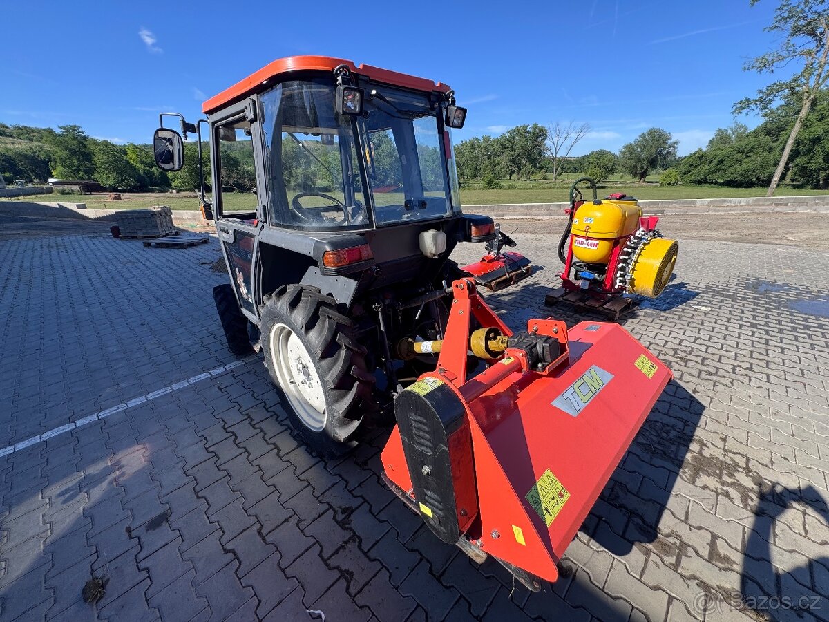 Traktor Kubota GL 240 - 3