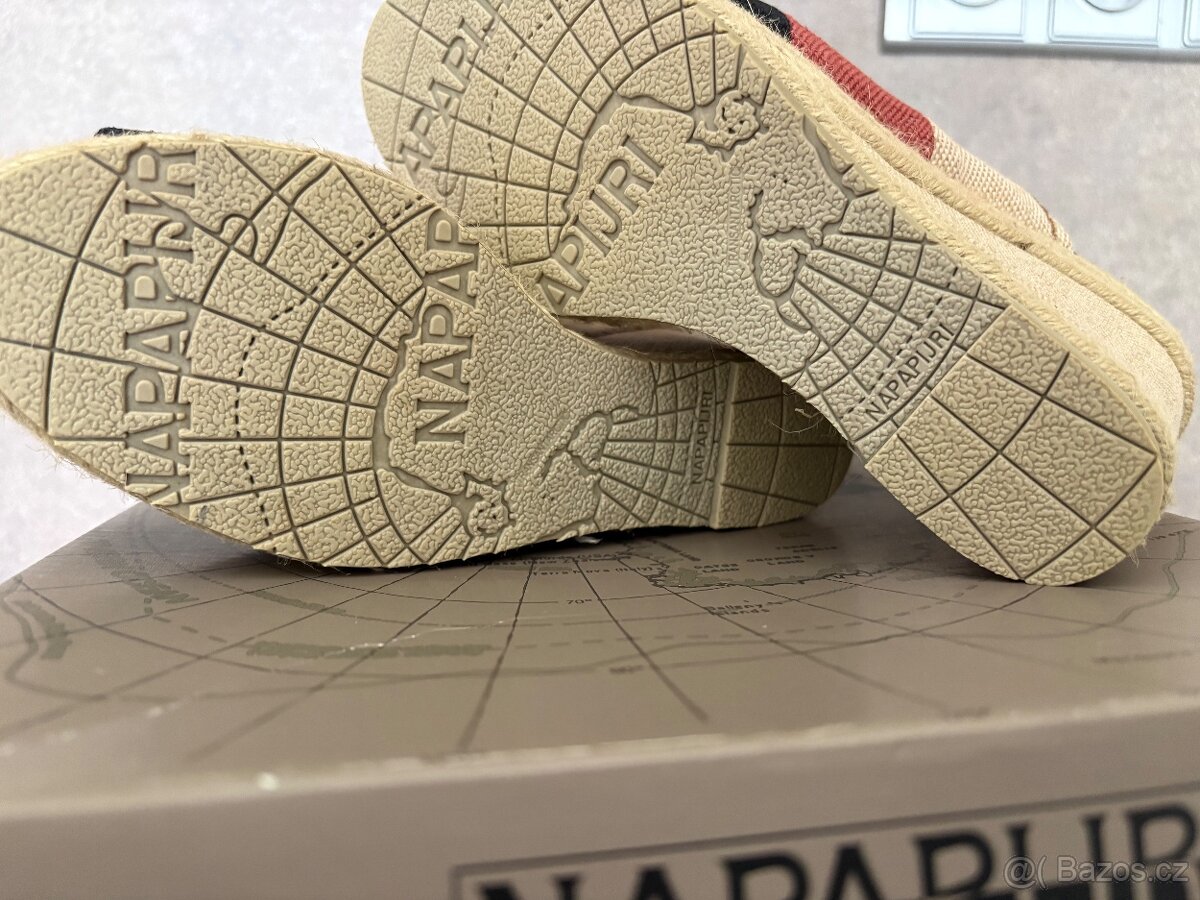 Napapijri vel. 36 - 3