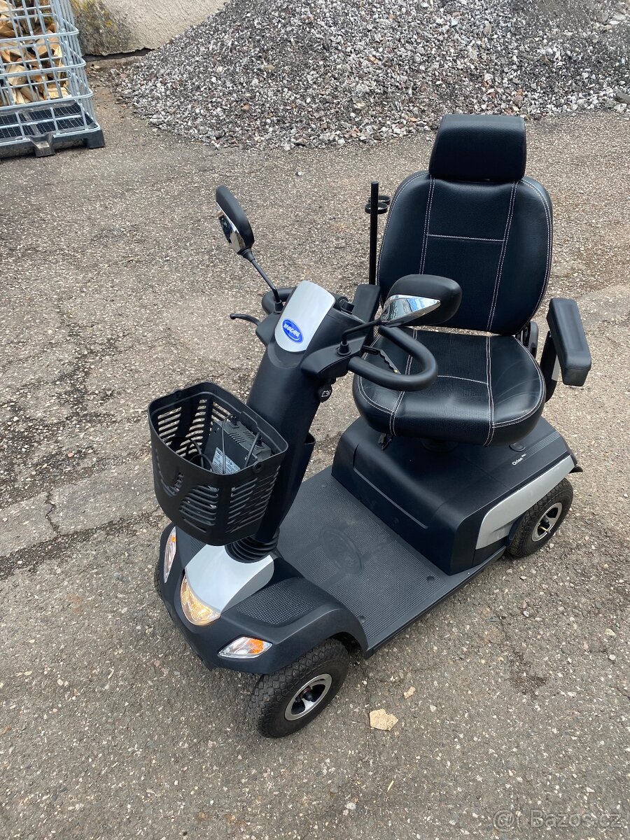 Skútr pro seniory - Invacare Orion Plus - velká sedačka - 3