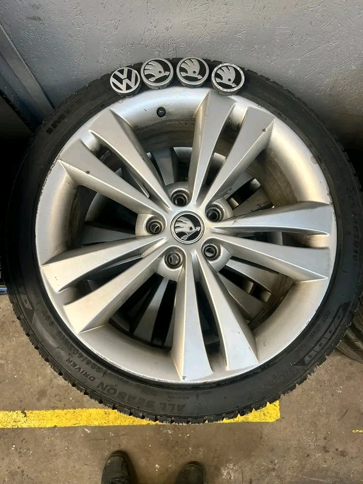 Škoda Neptune 5x112 R18 225/40 R18 - 3