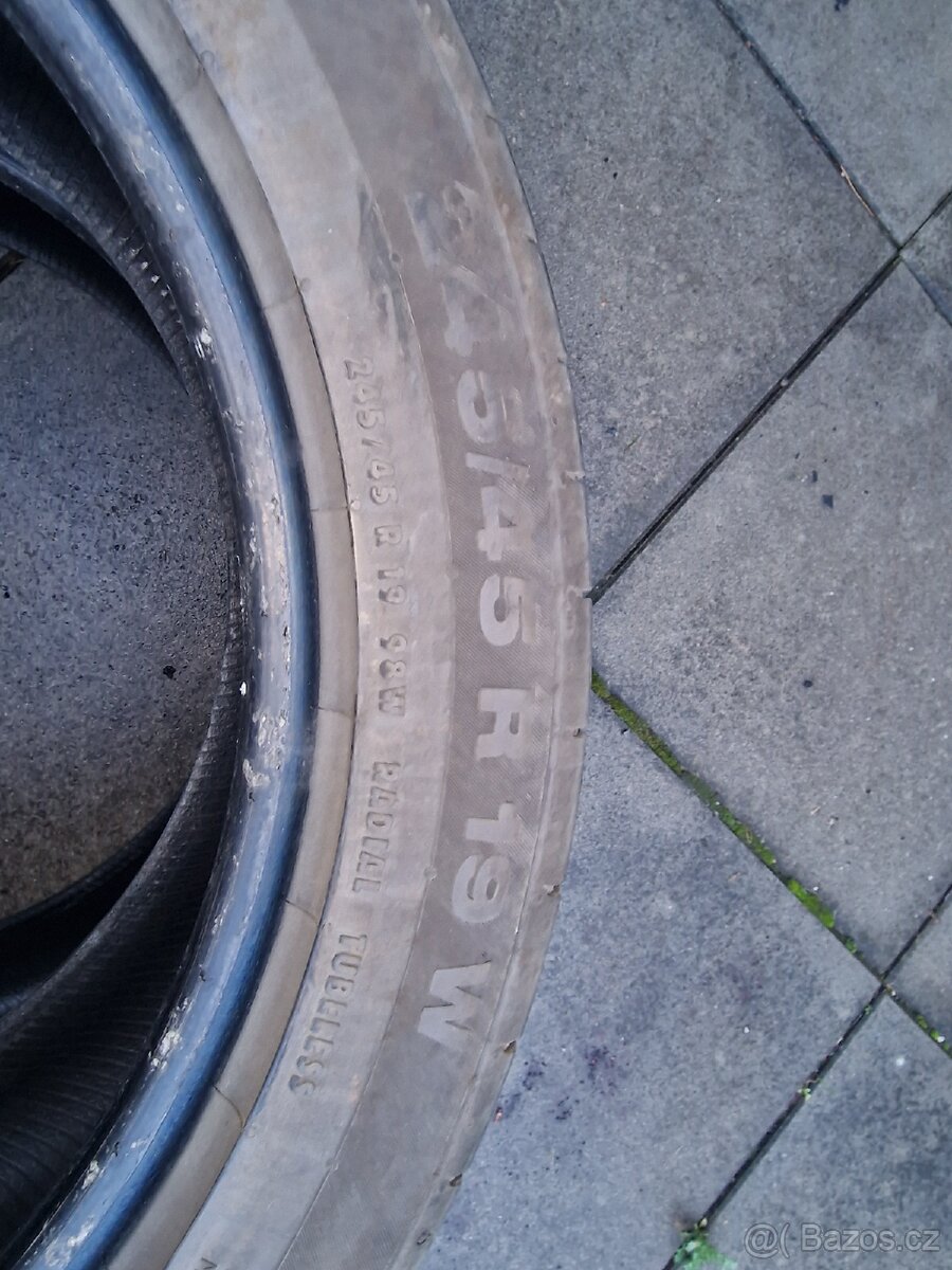 245/45r19 Continental - 3