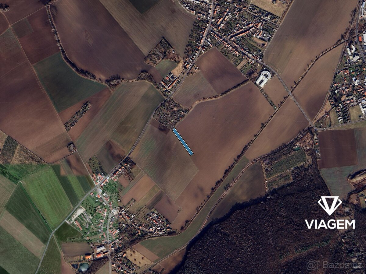 Pole 4 733 m², Podíl 50 % o výměře 2 367 m² - 3