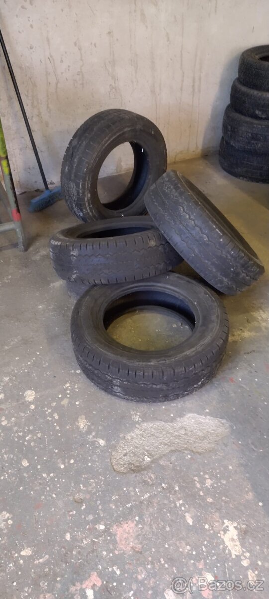 Pneumatiky Hankook RA08 195/70 R15 - 3