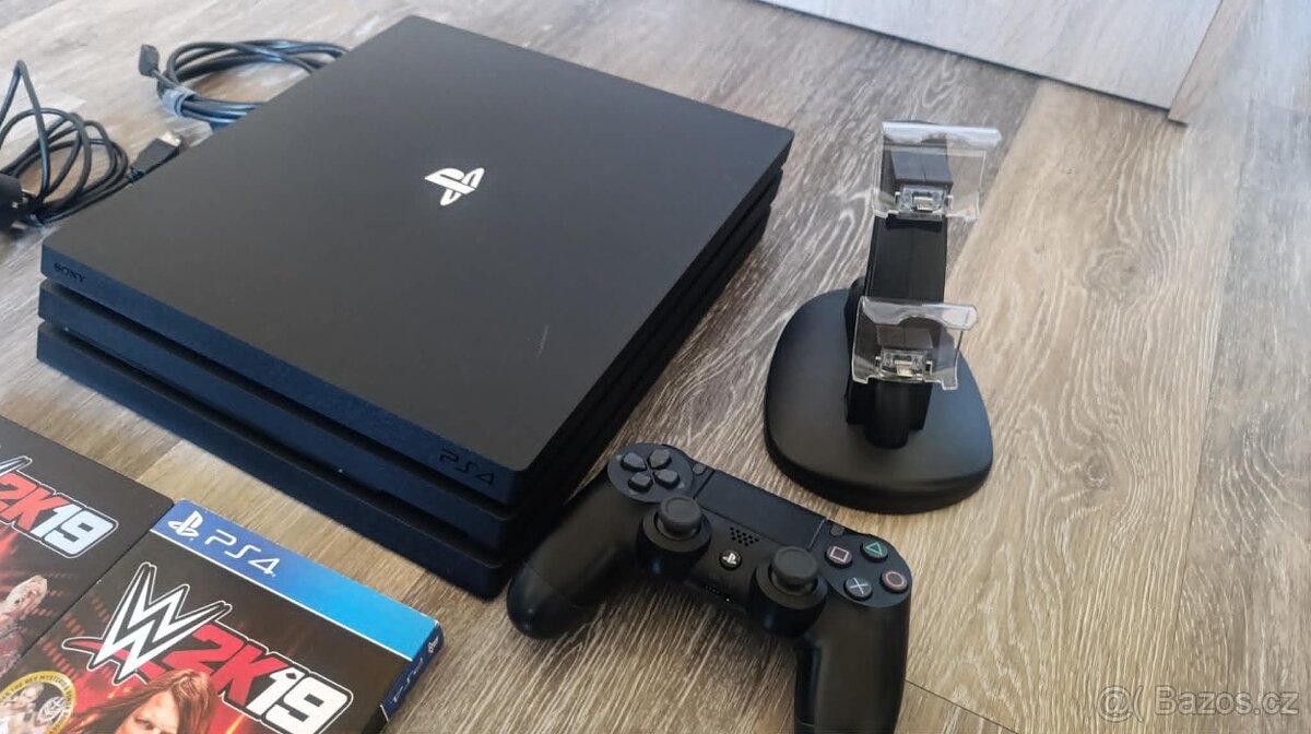 PS4 1TB PRO - 3