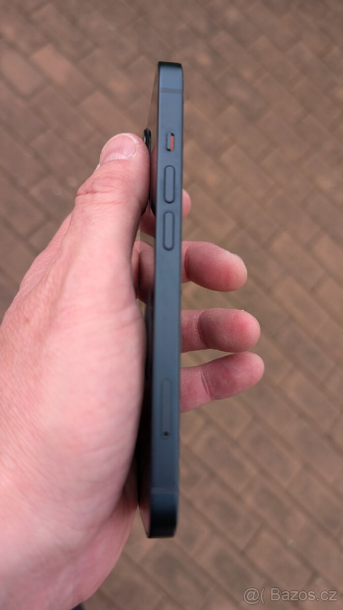 iPhone 13, 128 GB, 6,1" top stav - 3