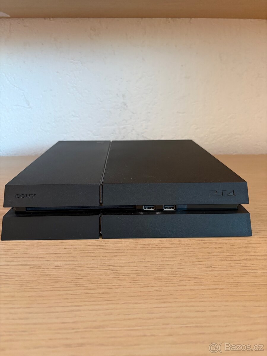 PlayStation PS4 1TB - 3