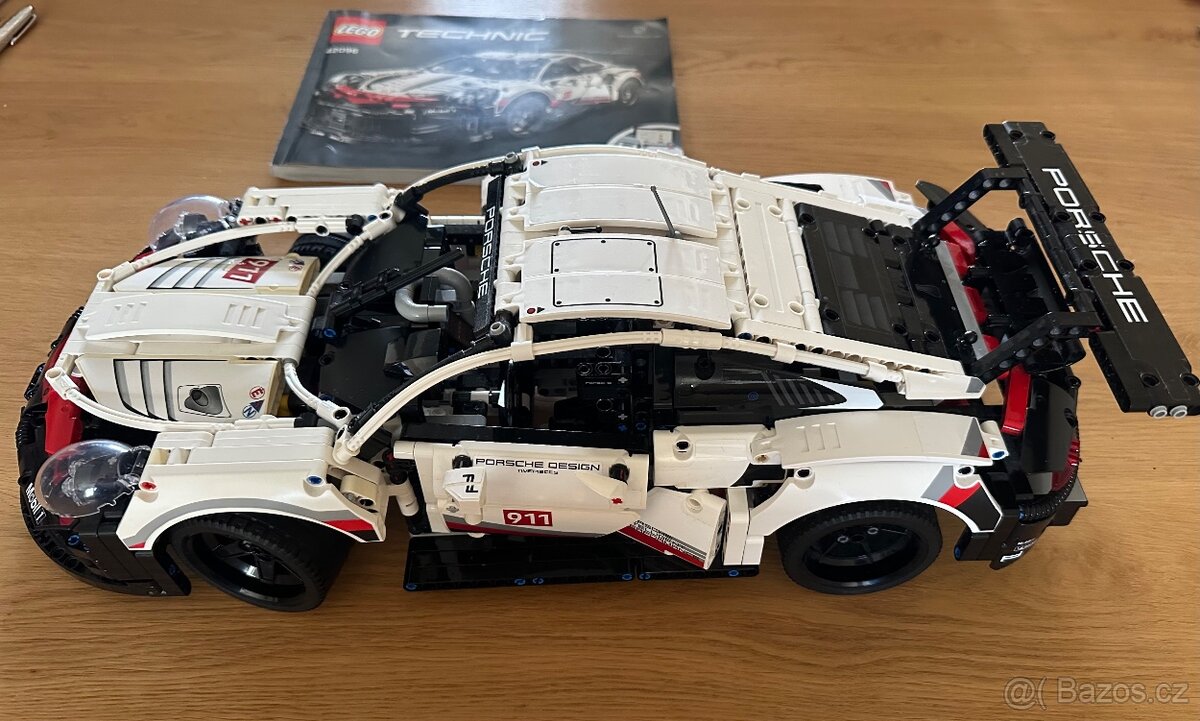 LEGO Technic 42096 Porsche 911 - 3