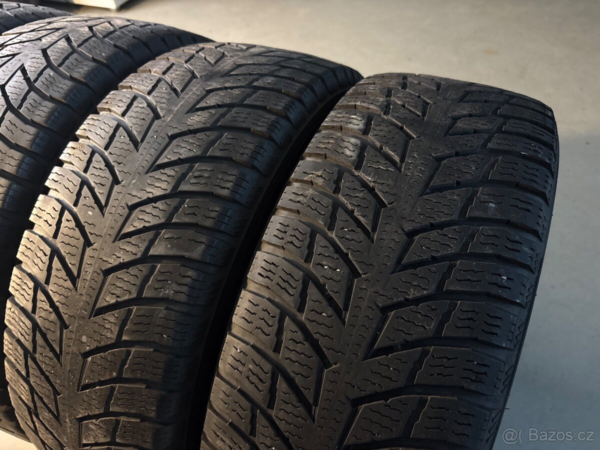 Zimní pneu Nokian 235/65R16C - 3