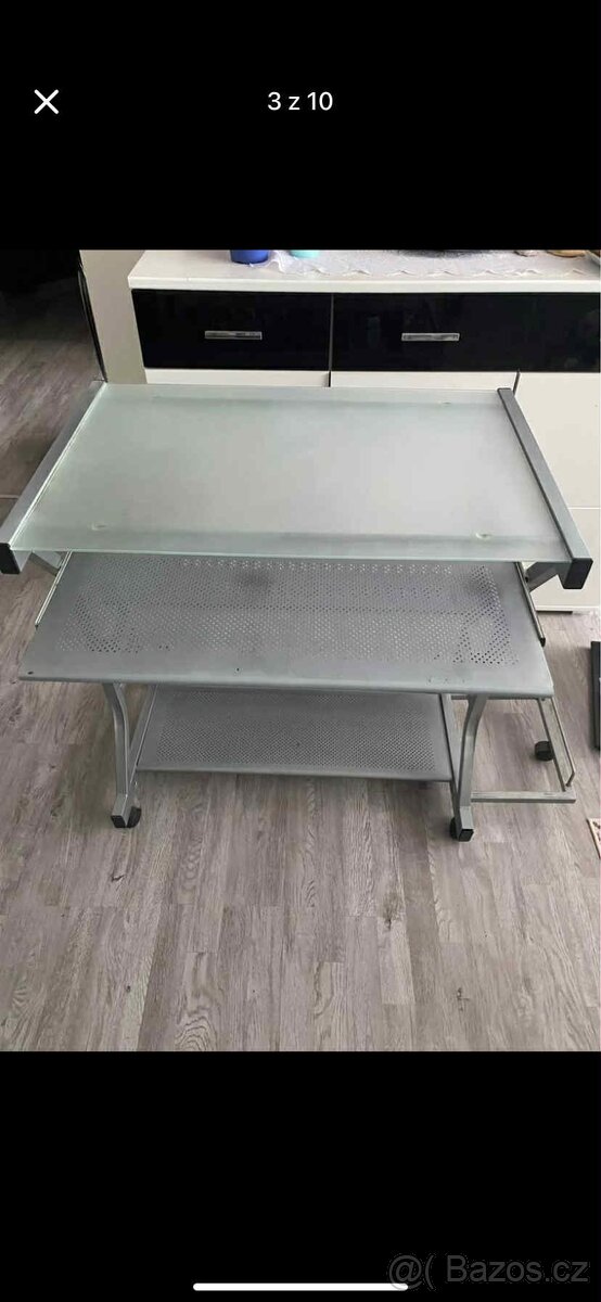 Počítačový stůl- za odvoz - 3