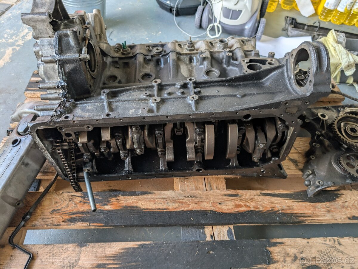 Motor OM602 2.5 69Kw (W201, W124) - 3