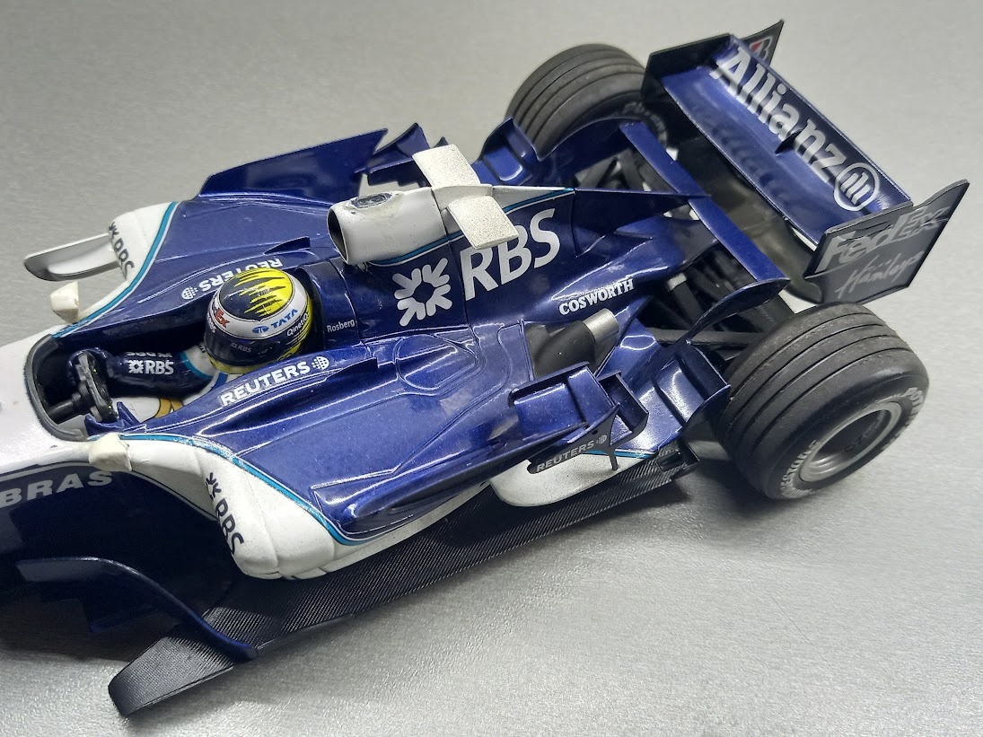 F1 WILLIAMS COSWORTH FW28 NICO ROSBERG HOTWHEELS 1:18 - 3