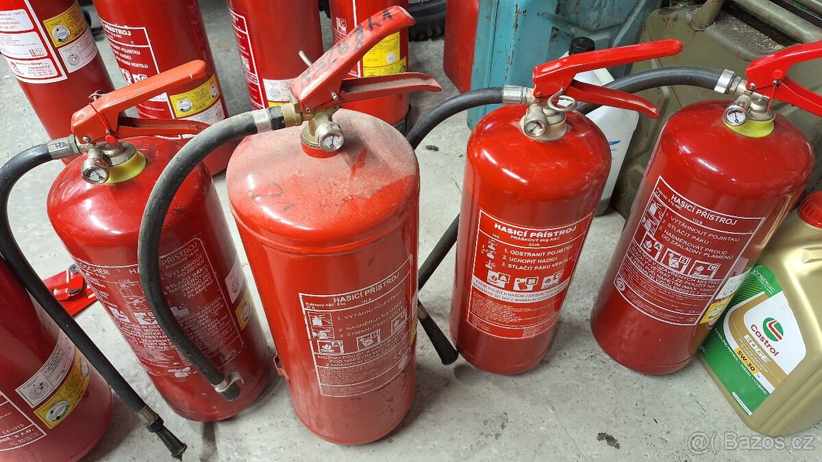 Práškové hasicí přístroje – plně funkční, prošlá revize - 3