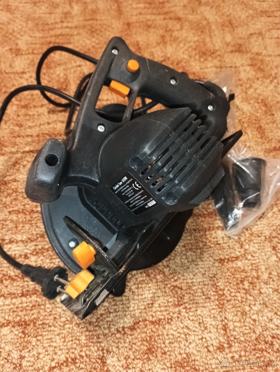 zánovní elektrická kotoučová pila 610 w - 3