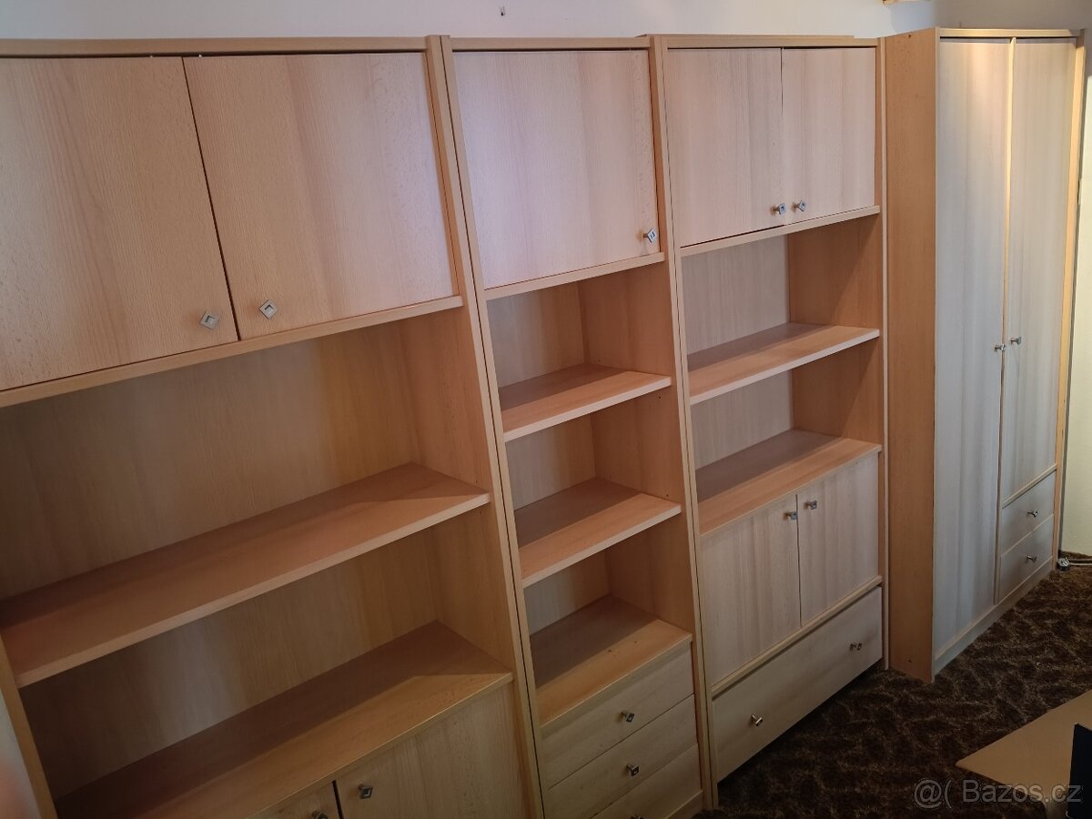 Skříňová stěna - 3