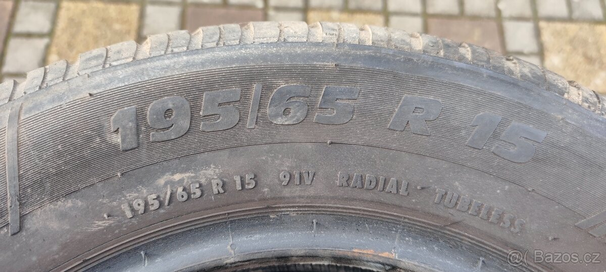 4 ks Letní 195/65 r15 - 3