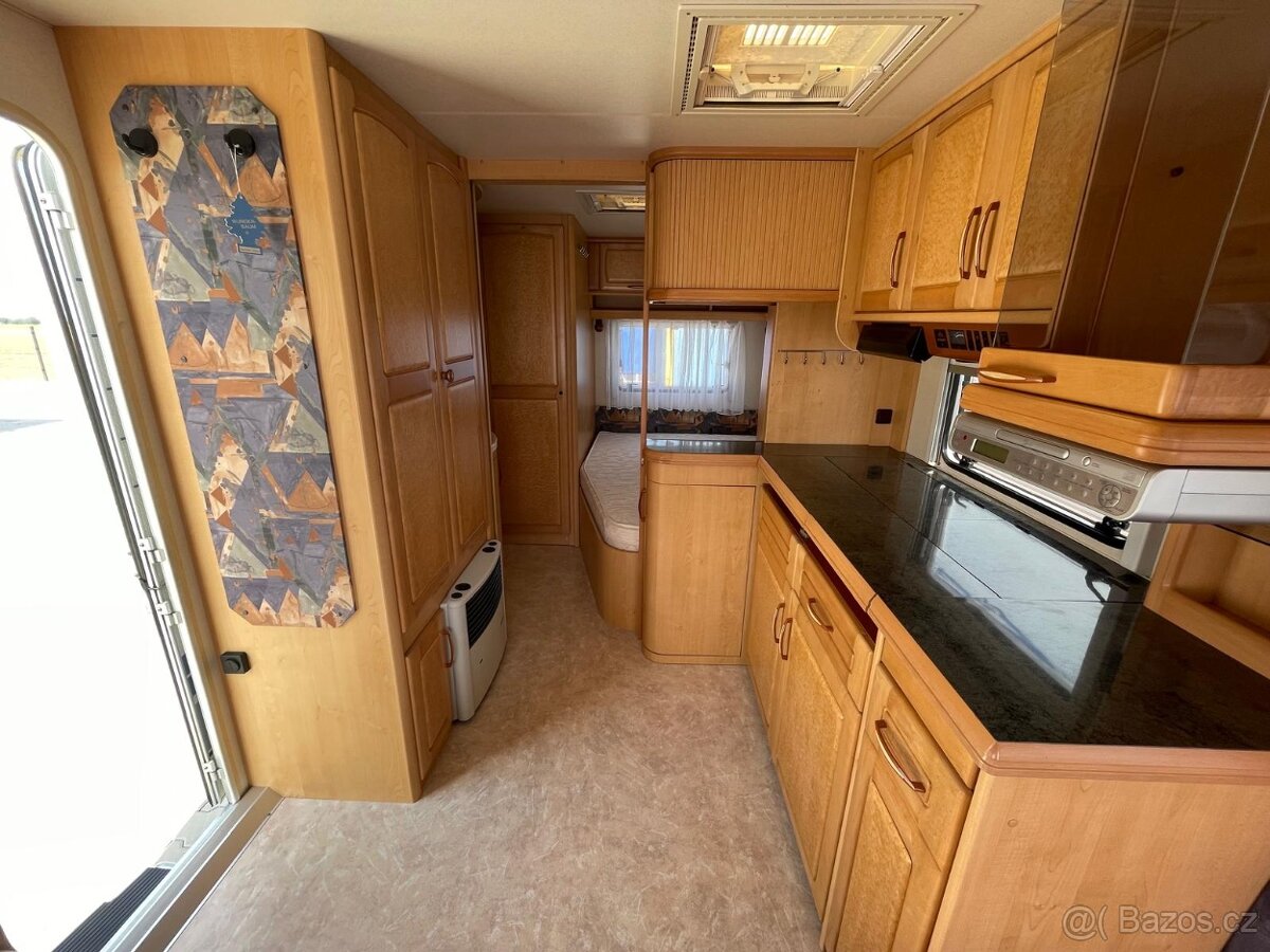 Hobby Exclusive 495, 4 osoby, bojler, sprcha, fr.postel - 3