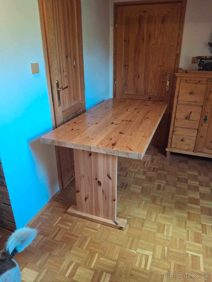 Dřevěný stůl - 3