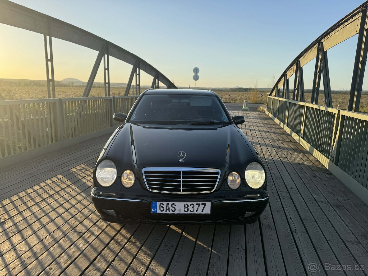 Mercedes-Benz w210 E320 - 3