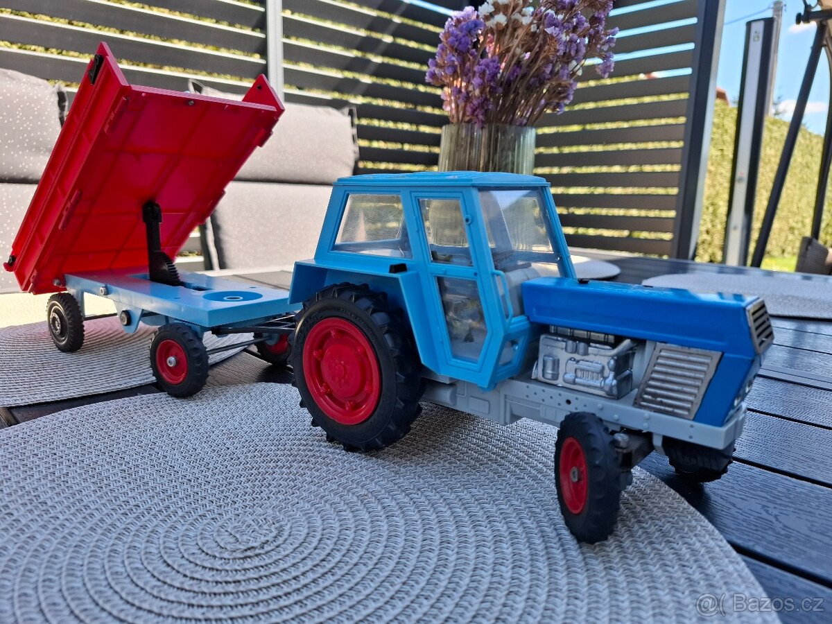 Traktor Zetor - 3