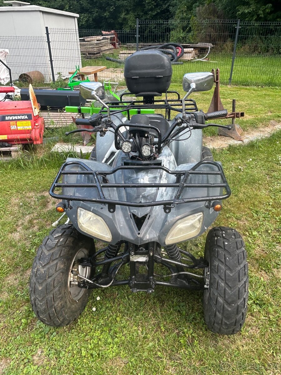 YUKI 200 ATV
