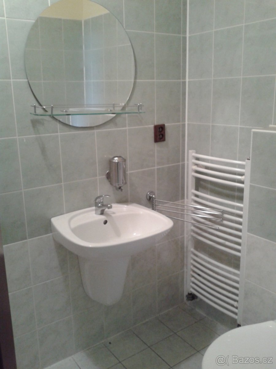 PRONÁJEM POKOJE, spolubydlení 4.900,-Kč + poplatky - 3