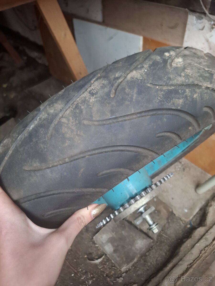 Zadní kolo na MT 125 - 3