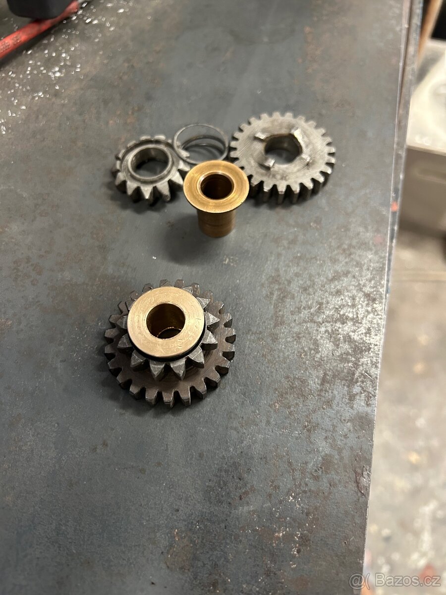 Jawa 50 Pionyr 550 555 05 20 21 23 cvrček 1 kolo - 3