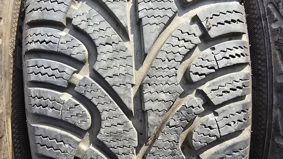 Zimní pneu 195/60/15 Fulda - 3