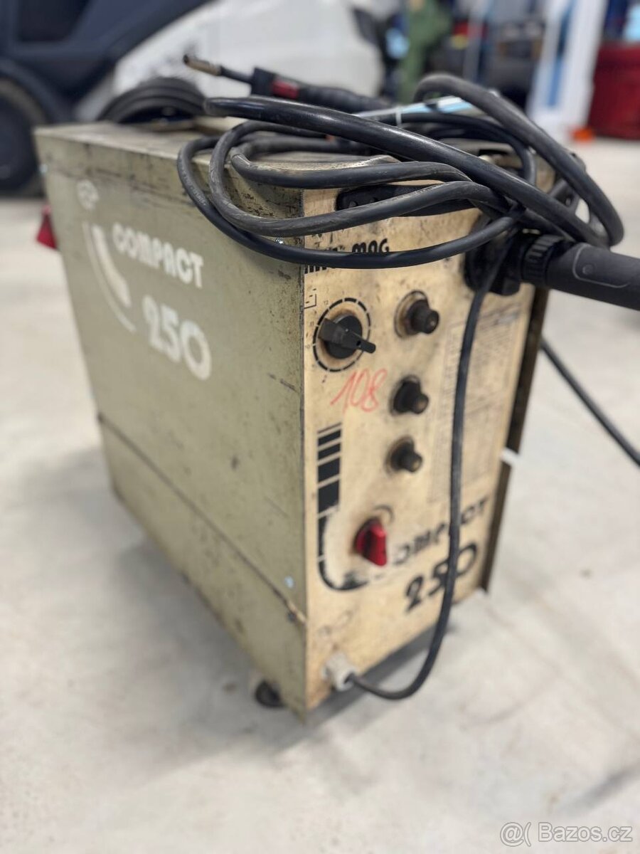 Svářečka CO2 - Compact 160 , Compact 250 - 3