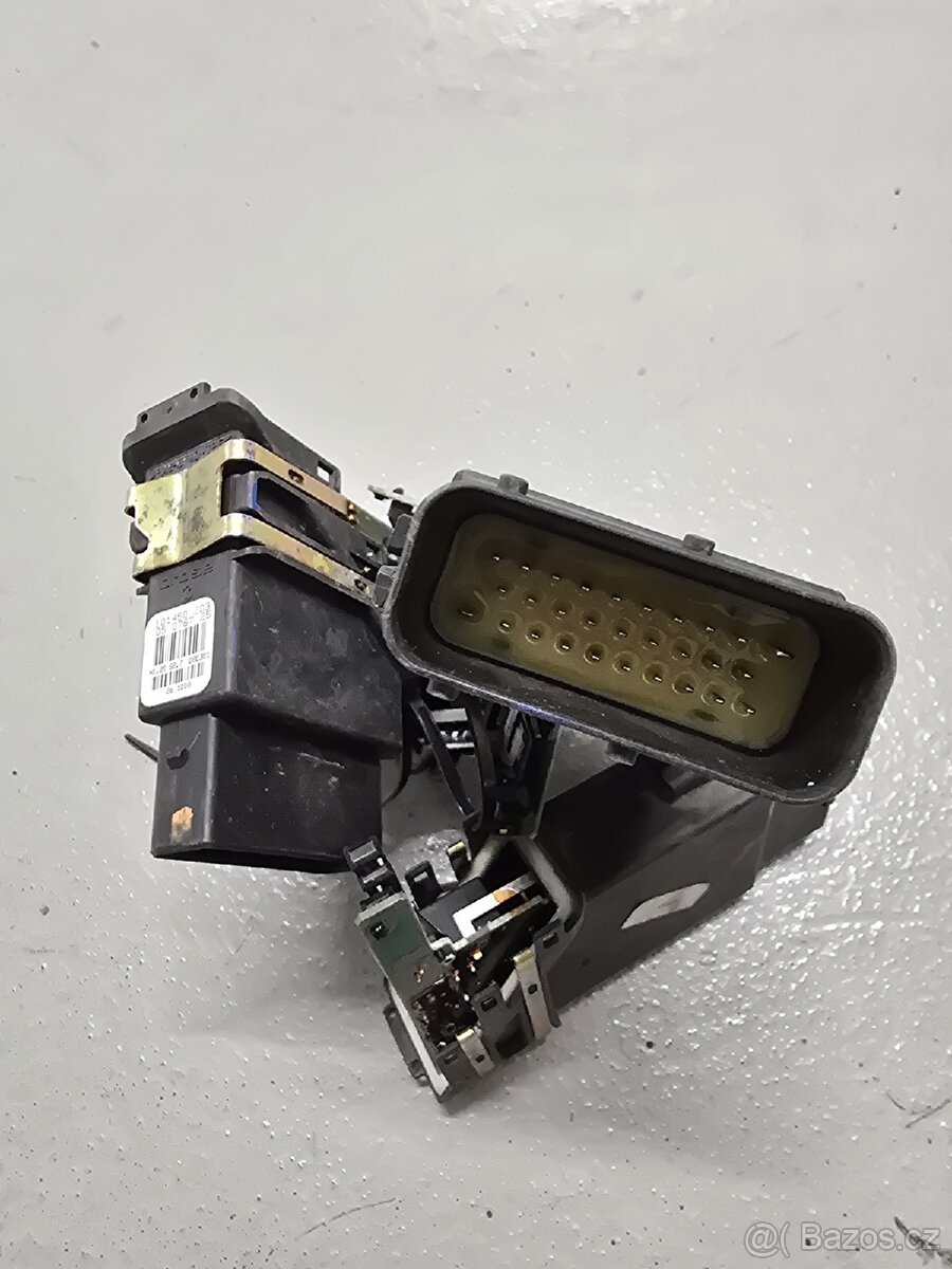 Sada řídících jednotek Octavia 1 stahovačky - 3