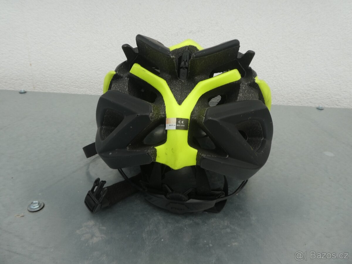 Přilba na kolo R2 - 3