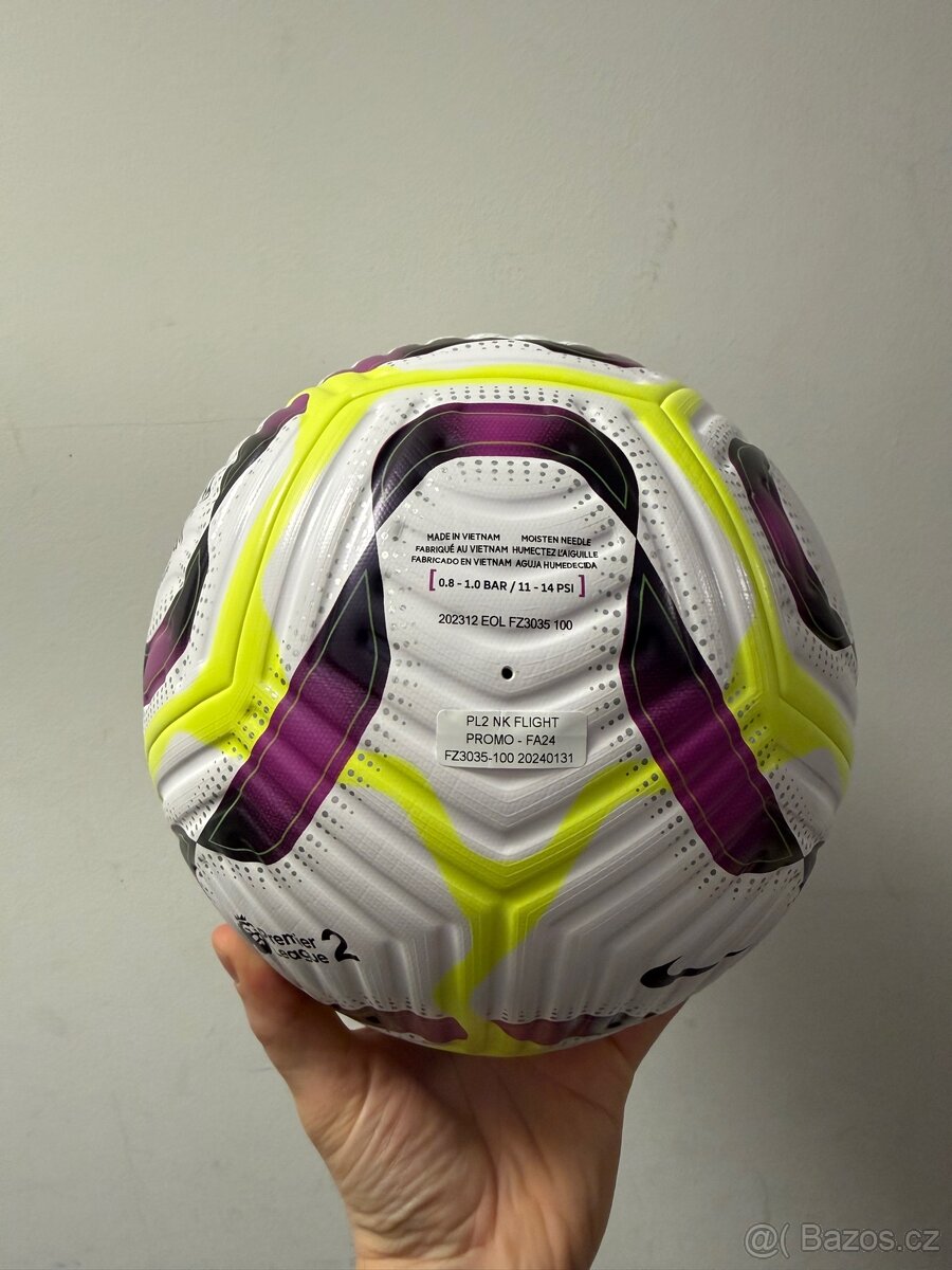 Nike Flight – fotbalový míč - 3