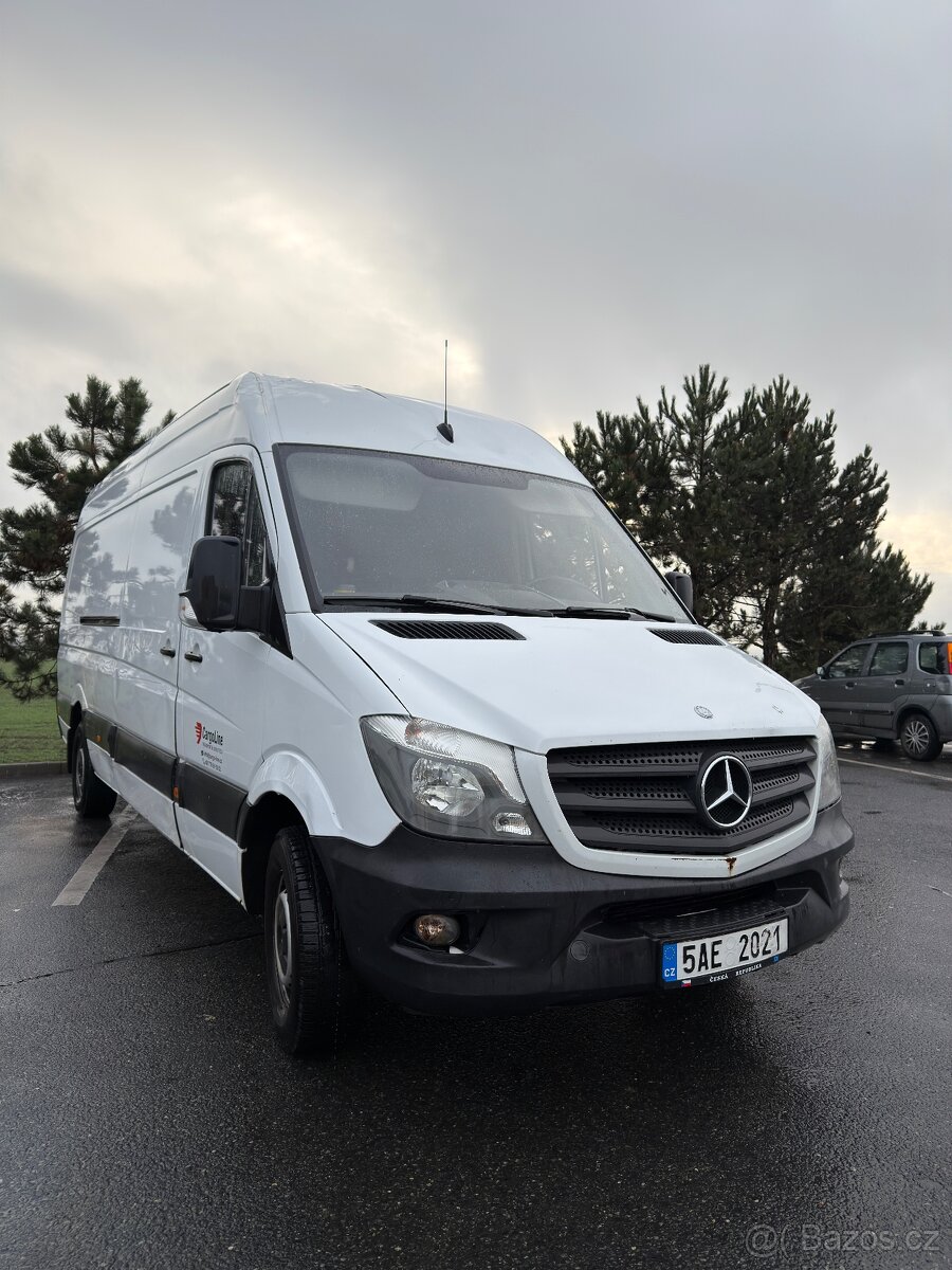 PRONÁJEM DODÁVEK PRAHA - 3