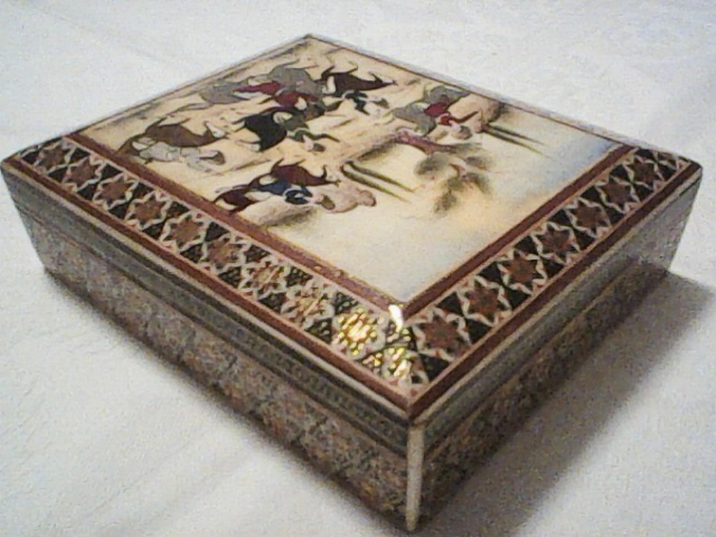 Ozdobná dřevěná krabička - 3