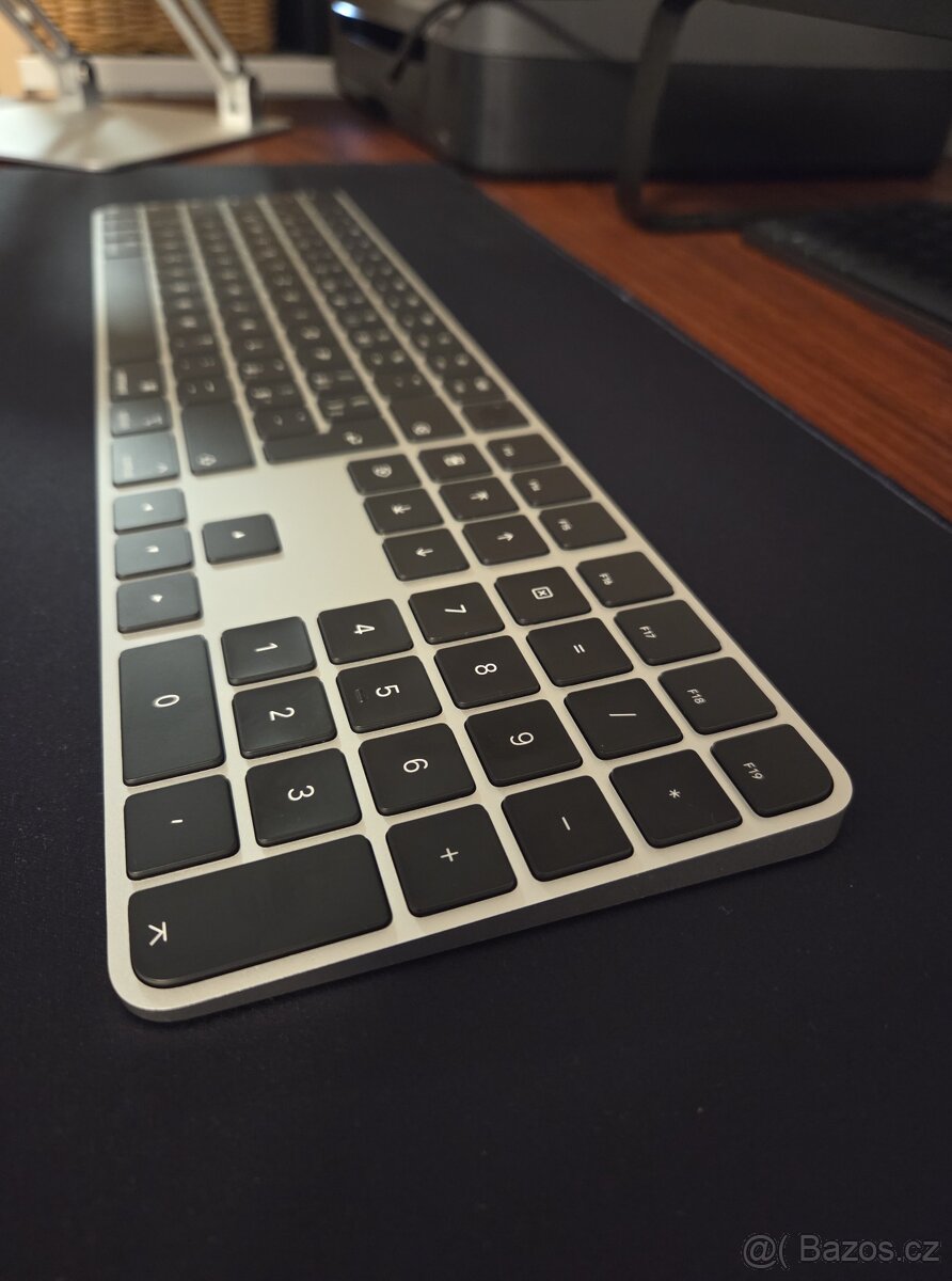 Apple Magic Keyboard s Touch ID CZ - černá (USB-C) - 3