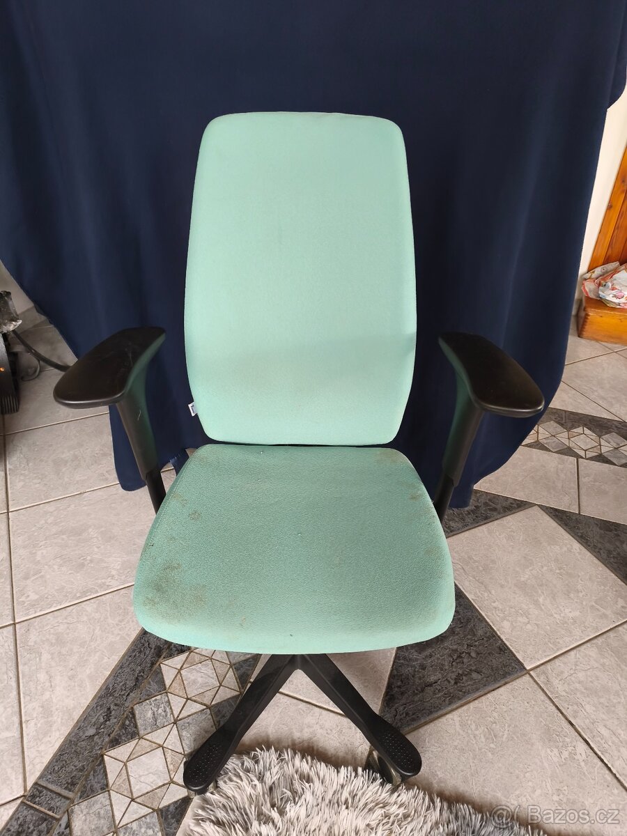 Otočná židle - 3